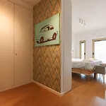 Modern & Bright Avenidas Novas By Homing